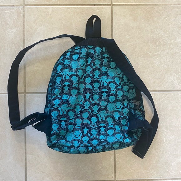 Backpack - Picture 3 of 3